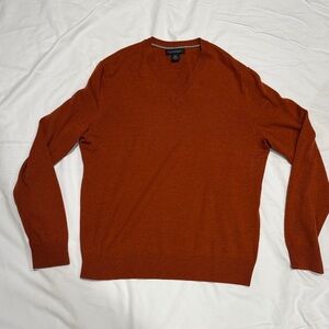 Banana Republic Men's V-Neck Sweater in Rust